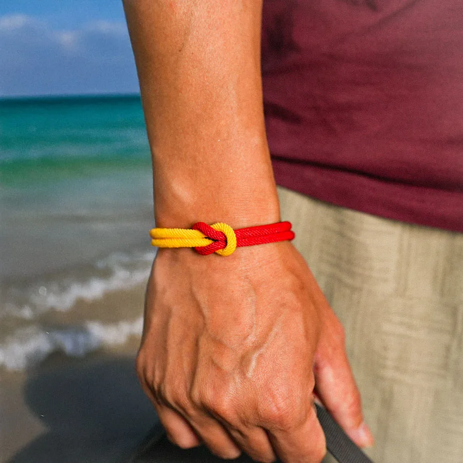 Mens Color Blocking Rope Bracelet with Magnet Buckle