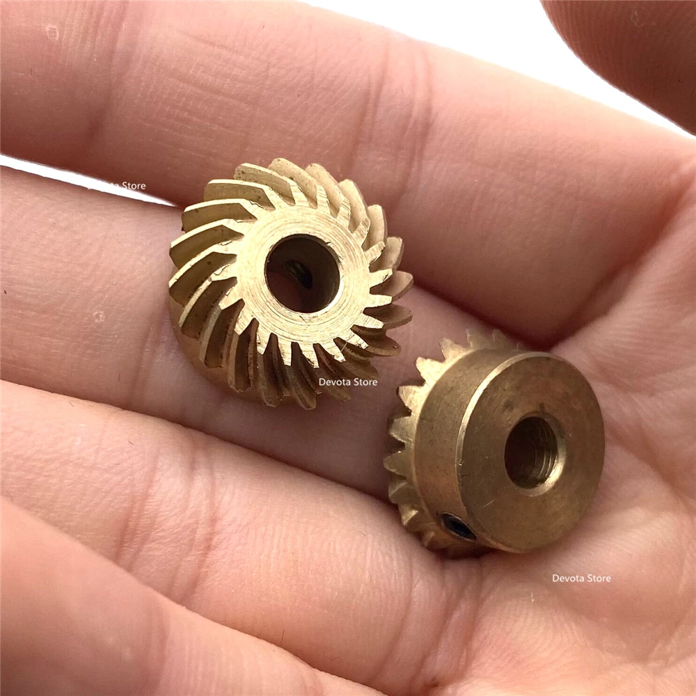 Spiral Bevel Gear 90 Degree Engagement Metal Bevel Gear Stainless Steel/Copper 0.8M 20T 5/6MM