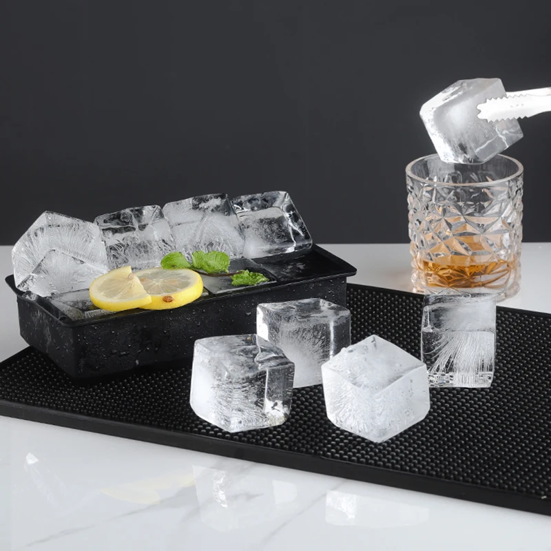 Grande creatore di stampi per cubetti di ghiaccio quadrati grandi vassoi  per cubetti di ghiaccio Cubitera per stampi in Silicone per congelatore con  coperchio per cocktail di whisky Bourbon