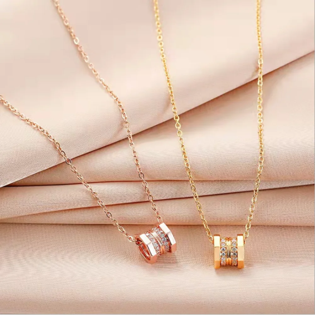 

Simple Fashion Gold Color Rose Gold Color Necklace 2023 Hundred Match Ladies Pendant Collarbone Chain Party Banquet Holiday Gift