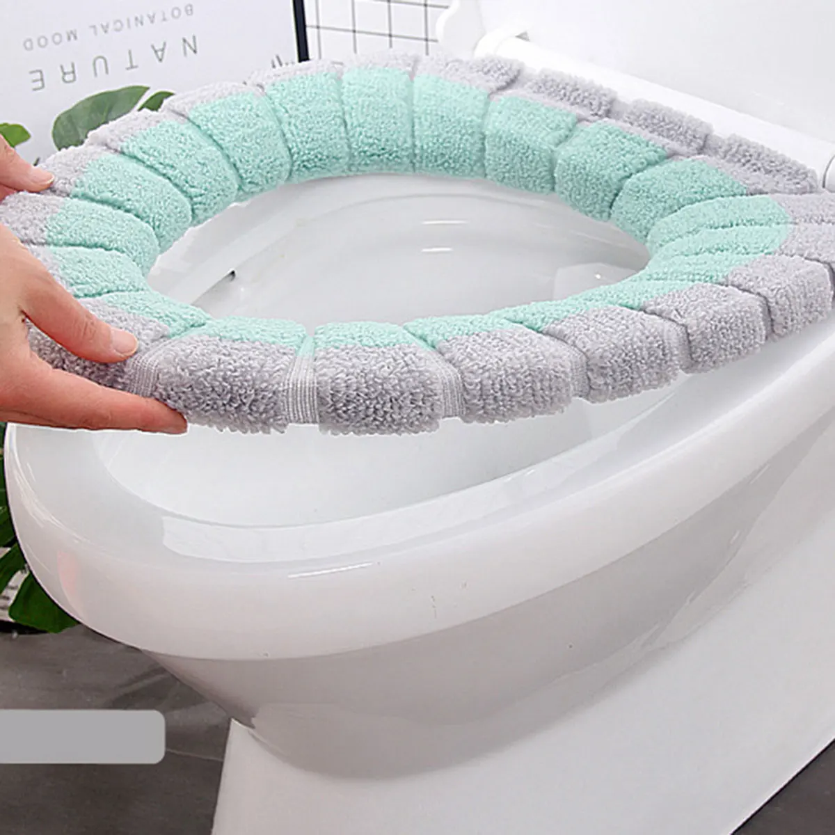 Universal Toilet Seat Cover Winter Warm Soft WC Mat O-shaped Bathroom Cushion Handle Bathroom Accessories toilet seat cover toilet mat toilet seat cushion