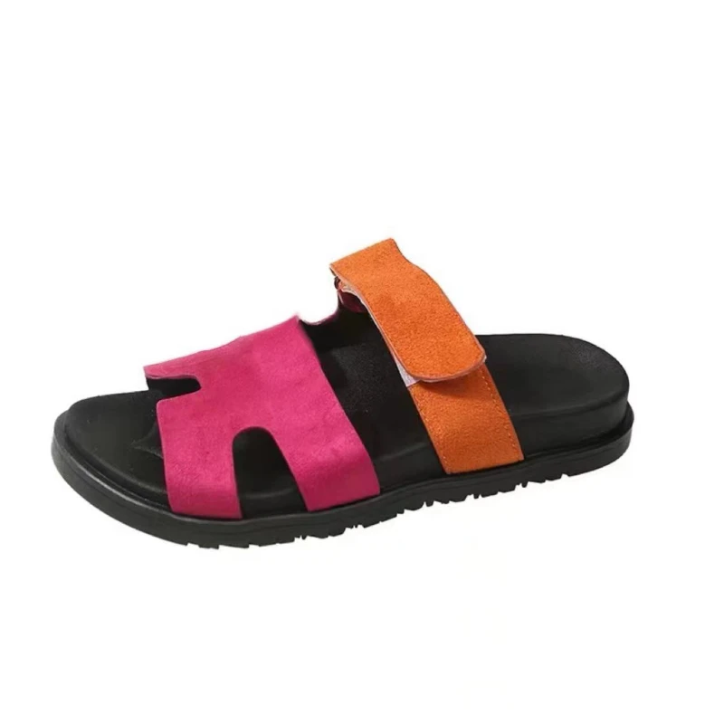 

New Summer Slippers Women's Versatile Flat Bottom Beach Shoes Ladies Thick Sole Casual Fashion Luxury Sandals Women Designers