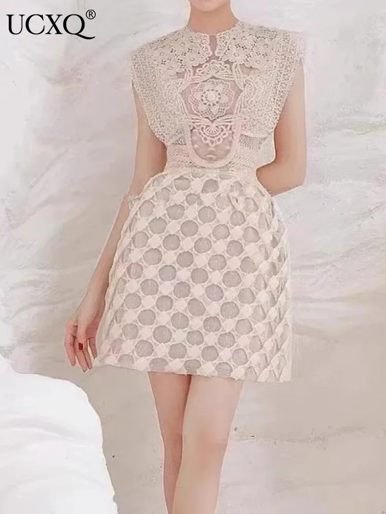 

Женское короткое Кружевное платье с вышивкой, без рукавов