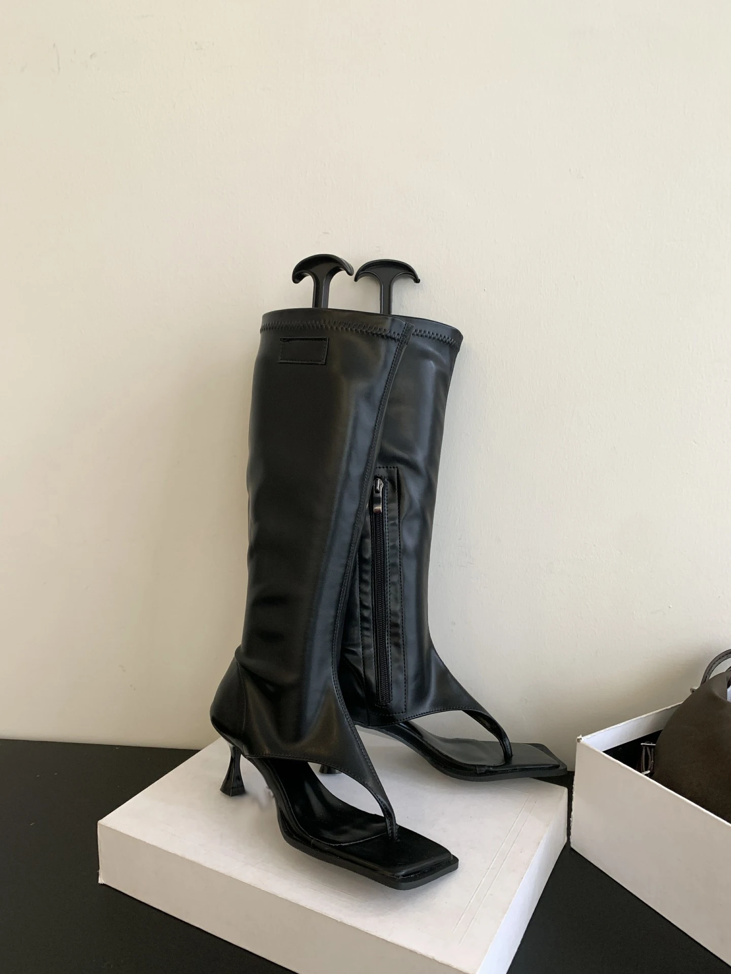 Aneikeh 2025 Sexy PU Square Head Clip Toe Sandals Boots Women's Thin Heel Side Zipper Sewing Chelsea Knee High Boots Party Ball