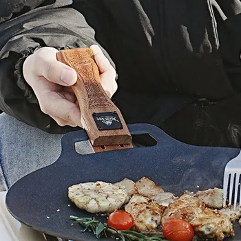 Wooden Grill Pan Handle 1