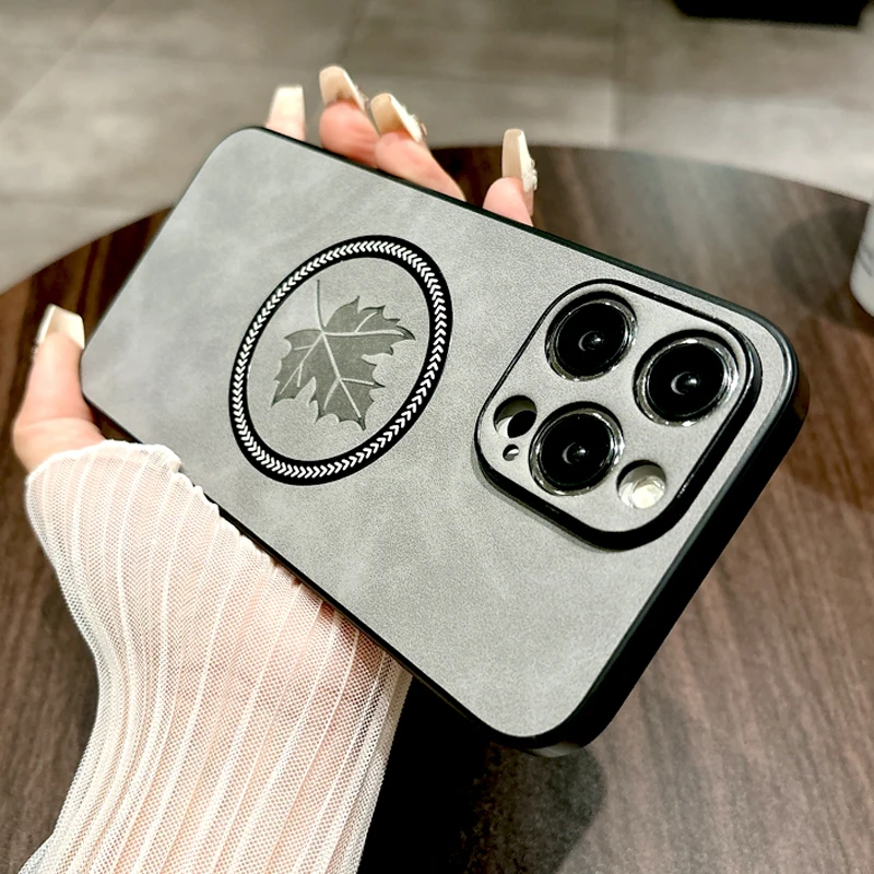 Retro Leather Phone Case With Magsafe Wireless Charging Support_voghion.com