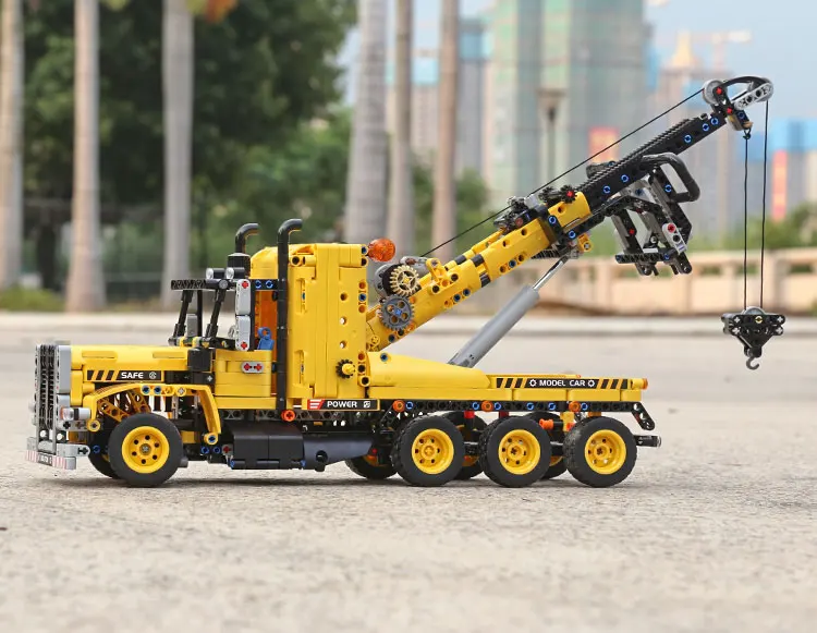 Mould King 17011 Technisches Auto-Spielzeug: APP- und RC-gesteuertes Motorisiertes Abschleppwagen-Modell, Bausatz mit Bausteinen, Weihnachtsgeschenk für Kinder – Detail 15