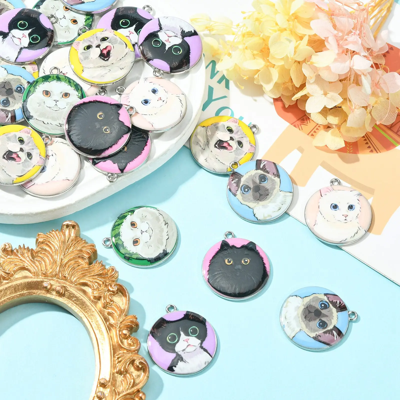 PandaHall 32 pcs 8 Styles Pet Cat Charms Enamel Cute Cat Tag Charms Pendants for Necklace Bracelet Earring Jewelry