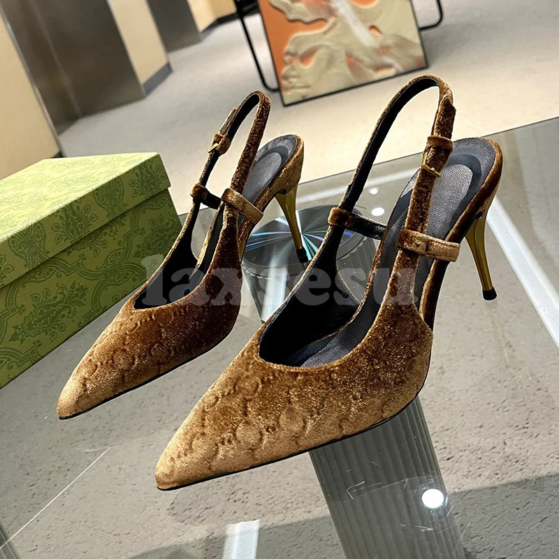 

Summer 2024 New Style Female Sandals Pointed Toe Toe Wrapping Metal Buckle Design Sandals Elegant Fashion Women Shoes