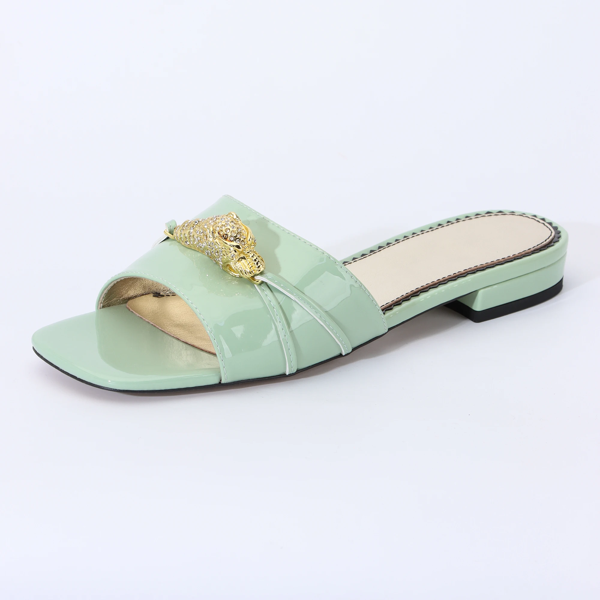 Summer Flat Designer Shoes For Women Slippers Sandals 2023 Gold Classic Funny Slides Women High Quality Luxury 2024