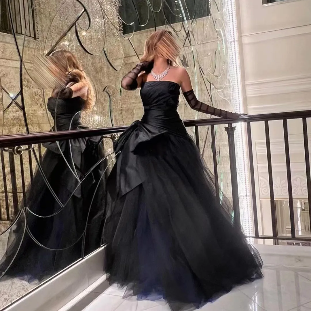 

Black Tulle A Line Prom Dresses with Big Bow Ruched Strapless Robe De Soiree Zipper Back Long Elegant Party Evening Gowns