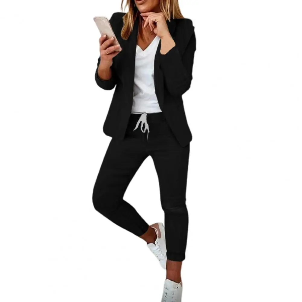 Рисунок 4 - Блейзер и брюки однотонные из двух предметов