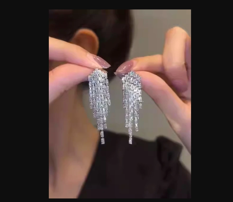 Серьги-подвески женские из белого