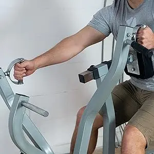 Independent arms seated row machine