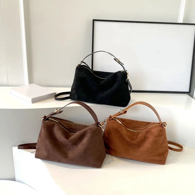 Advanced Retro Bag for Women 2025 New Textured Frosted Shoulder Bag with Large Capacity Crossbody Commuting Designer Luxury Bag