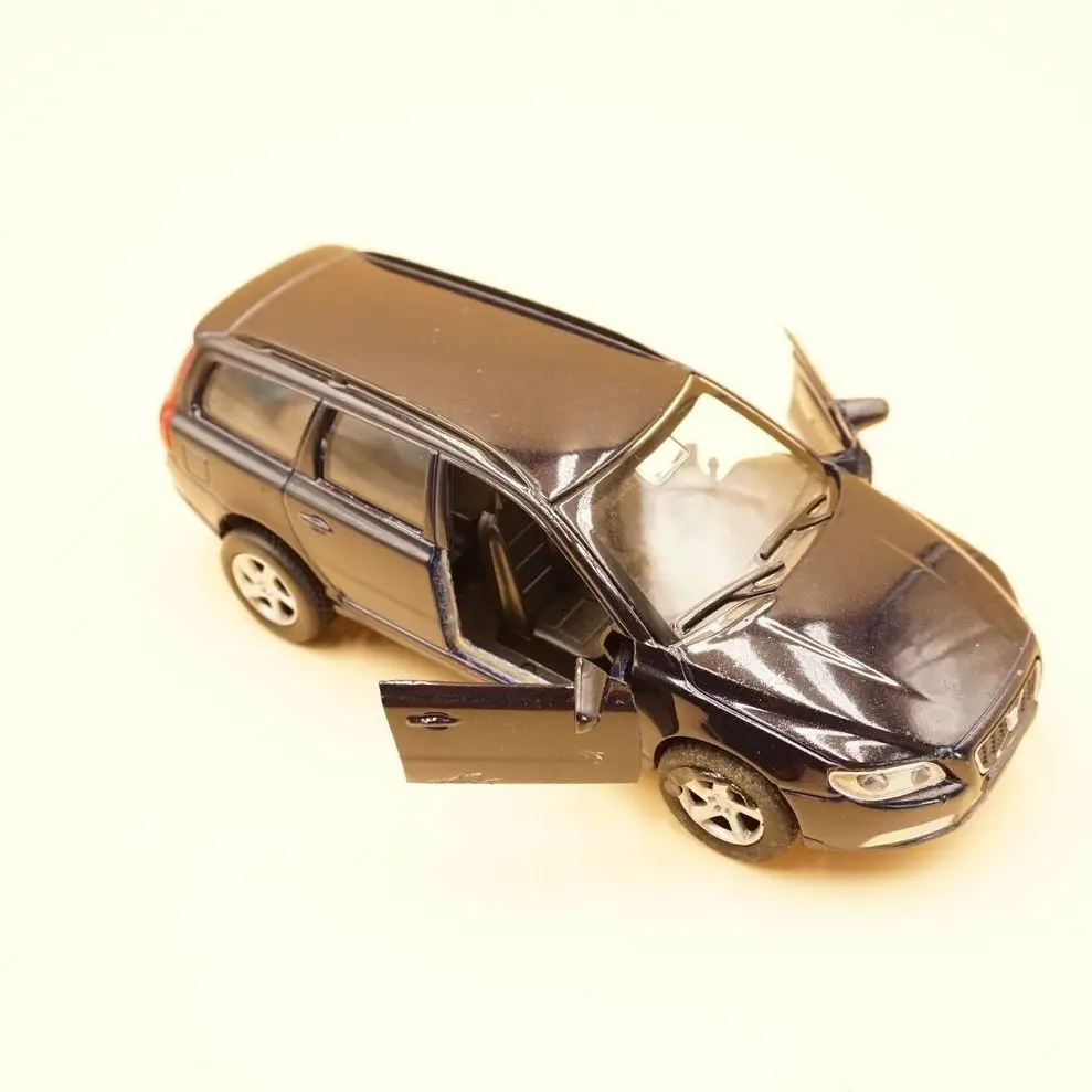 1:36 VOLVOS V70 Alloy Car Diecasts & Toy Vehicles Car Model Miniature Scale Model Car Toys For Children 2
