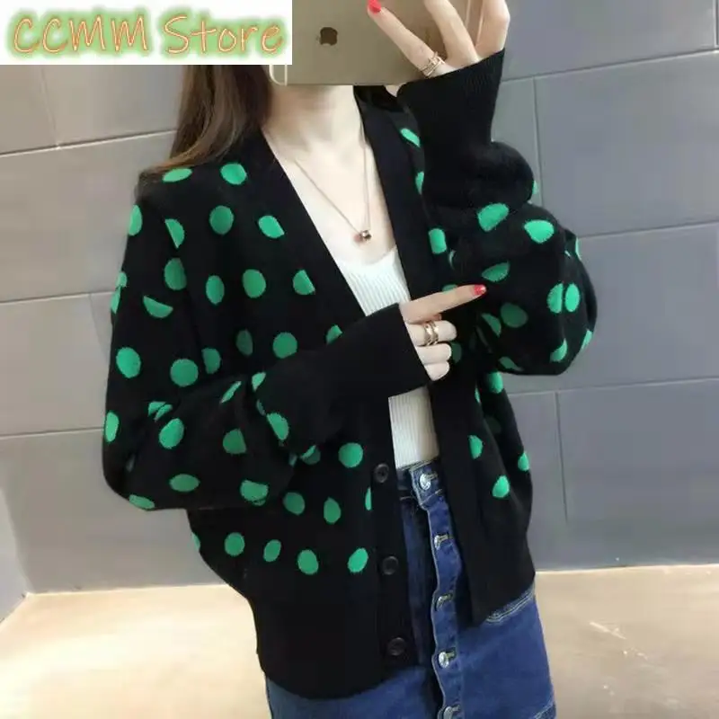 

New Autumn/Winter Women's Polka Dot Fashion Knitwear Korean Version Slim Fit Sweater Academy Style Short Cardigan Coat