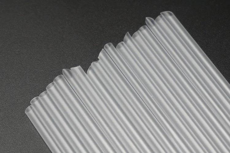 Description Picture 3 of item100 /200 PC disposable straws 15cm color white transparent soy milk juice yogurt pointed hard straw Disposable Kitchenware