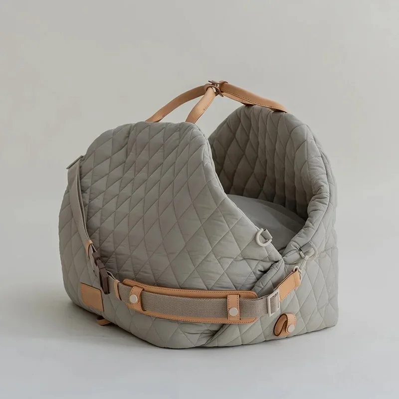 Casual Fashion Luxury Pet Dog Cat Carrying Tote Bag Dog Car Carrier Booster Seat Pet Carriers
