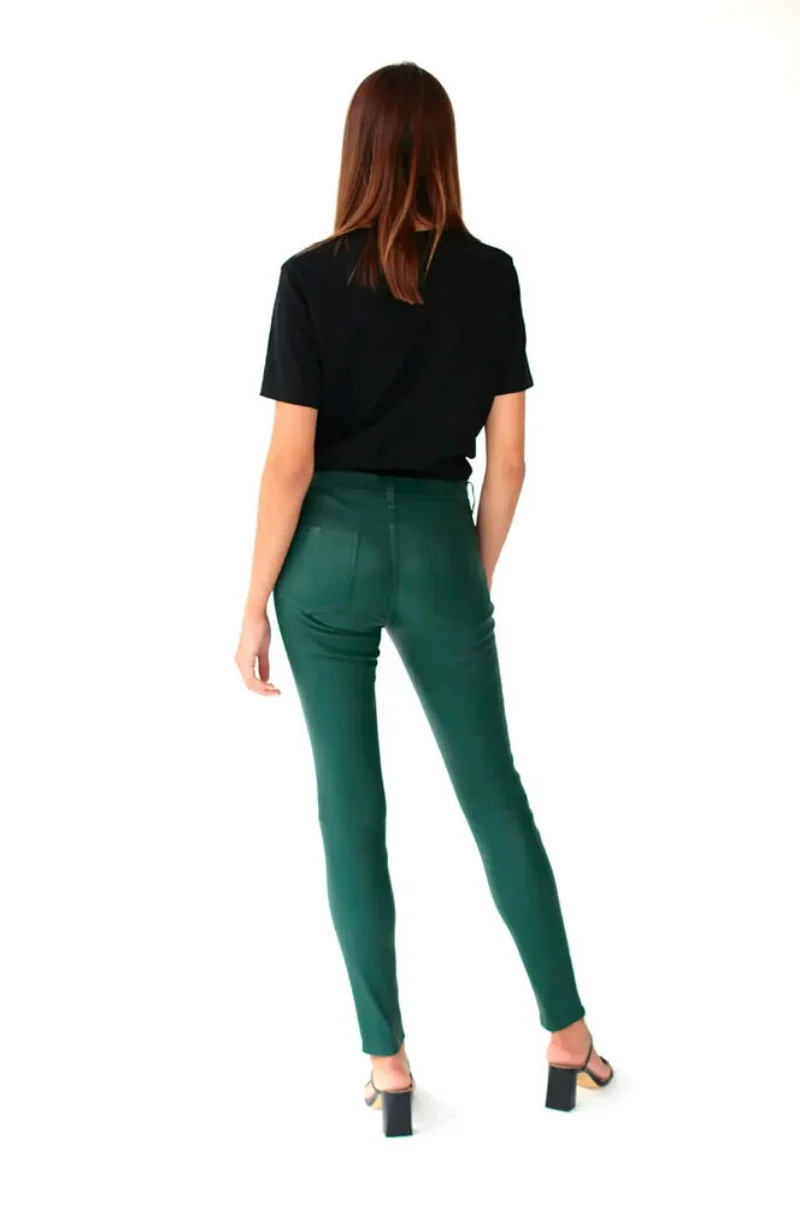 Рисунок 3 - Женские брюки из натуральной кожи ягненка