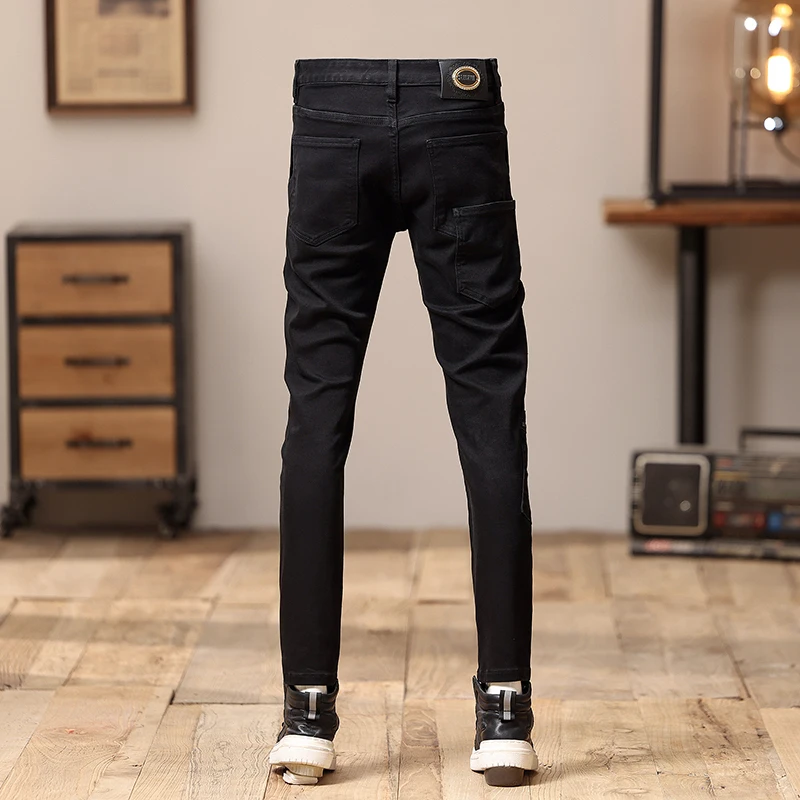 Рисунок 5 - Джинсы мужские Асимметричные со строчкой