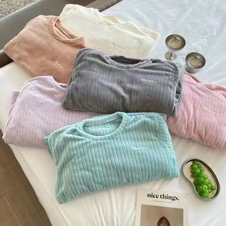 Women’s Flannel Pajama Set 9