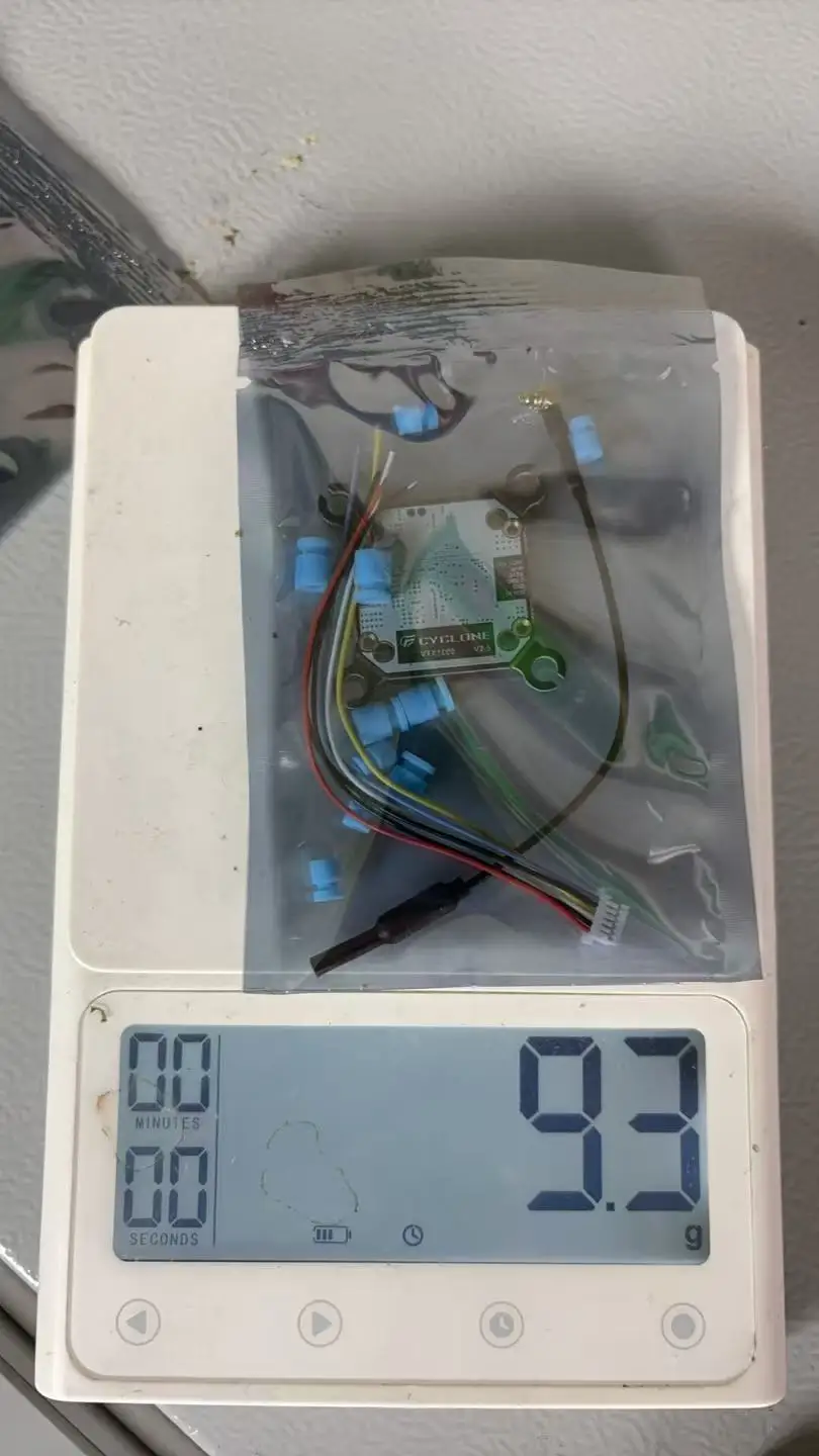 CYCLONE FPV Émetteur Vidéo 5.8G 1W 1000mW pour Drone RC