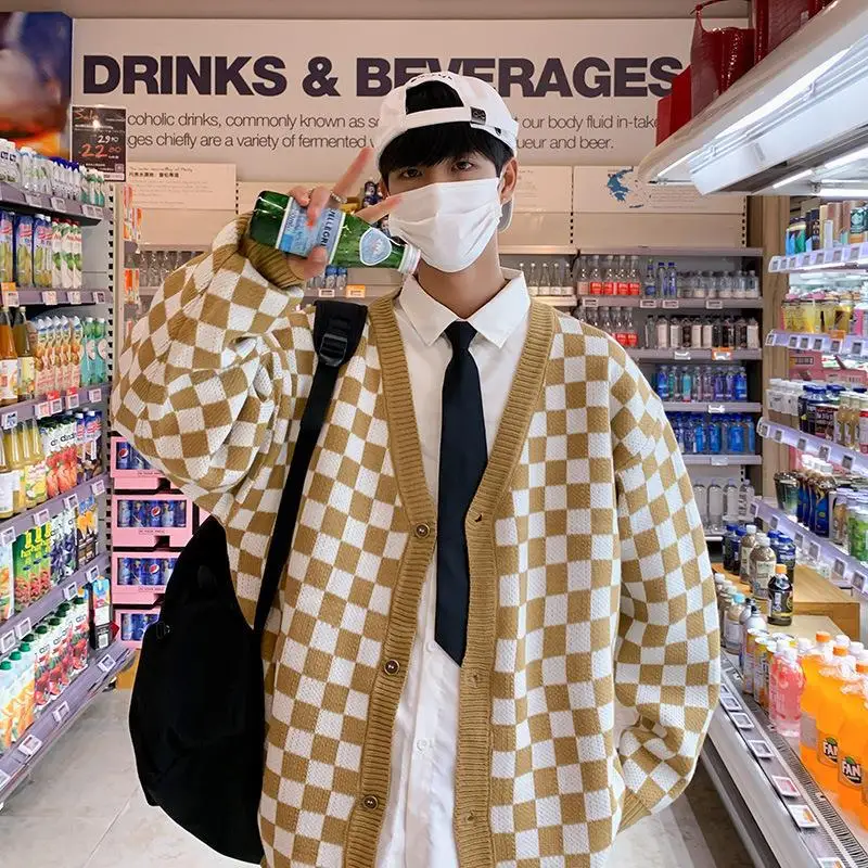 

Japanese and Korean version of the plaid cardigan sweater men's retro checkerboard knitted jacket fashion long-sleeved pullover