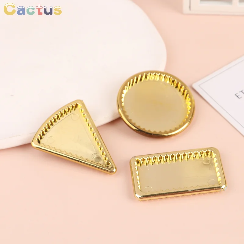 

Модель кукольного домика с золотой тарелкой, миниатюрные кухонные тарелки для кукольного домика, декоративные аксессуары для кукольного домика, 1/12