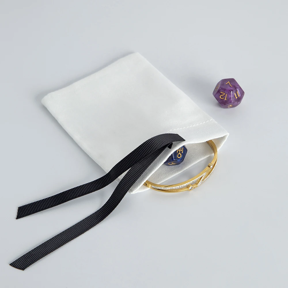 Luxury White Flannel Jewelry Packaging Pouches Bags 100pcs Velevt Ribbon Rings Earrings Necklace Organizer Gift Drawstring Bag