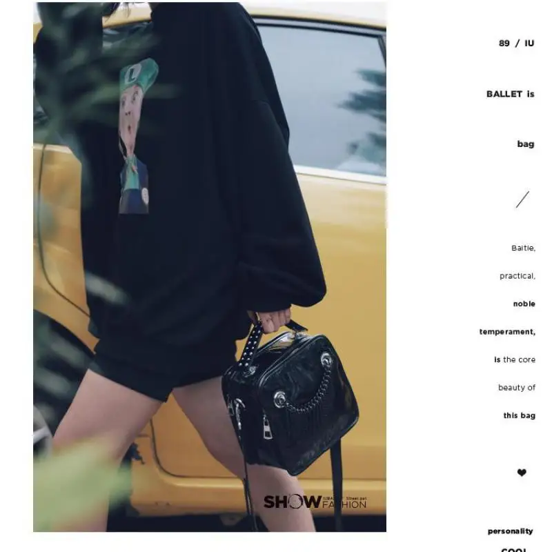 2023 New Head Layer Oil Wax Cowhide Rivet Small Square Bag Wide Shoulder Strap Portable Single Shoulder Crossbody Women's Bag