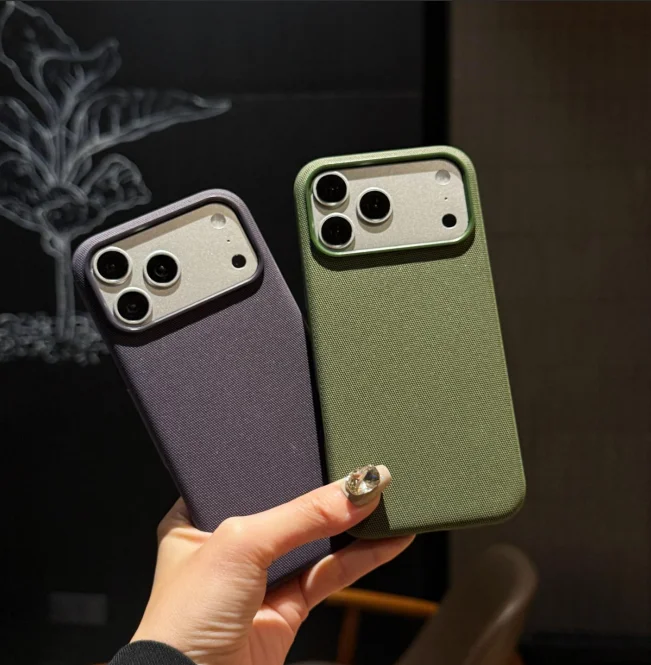 รูปสินค้า เคสแม่เหล็กชาร์จไร้สายหรูสำหรับ iPhone ทุกรุ่น