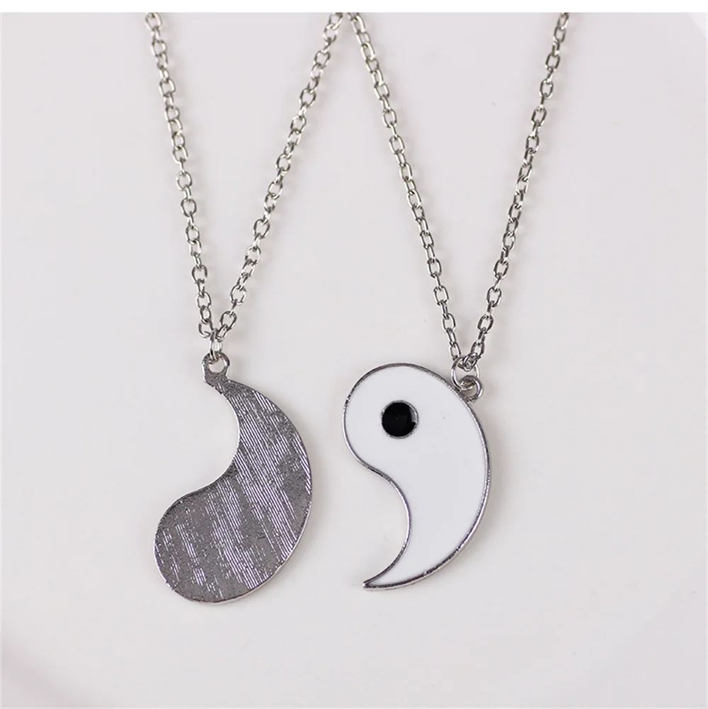 2 Pcs/Set Couple Necklace Vintage Yin Yang Gossip Pendant Choker Jewelry For Best Friends Yin Yang Tai Chi Necklace Friendship 3