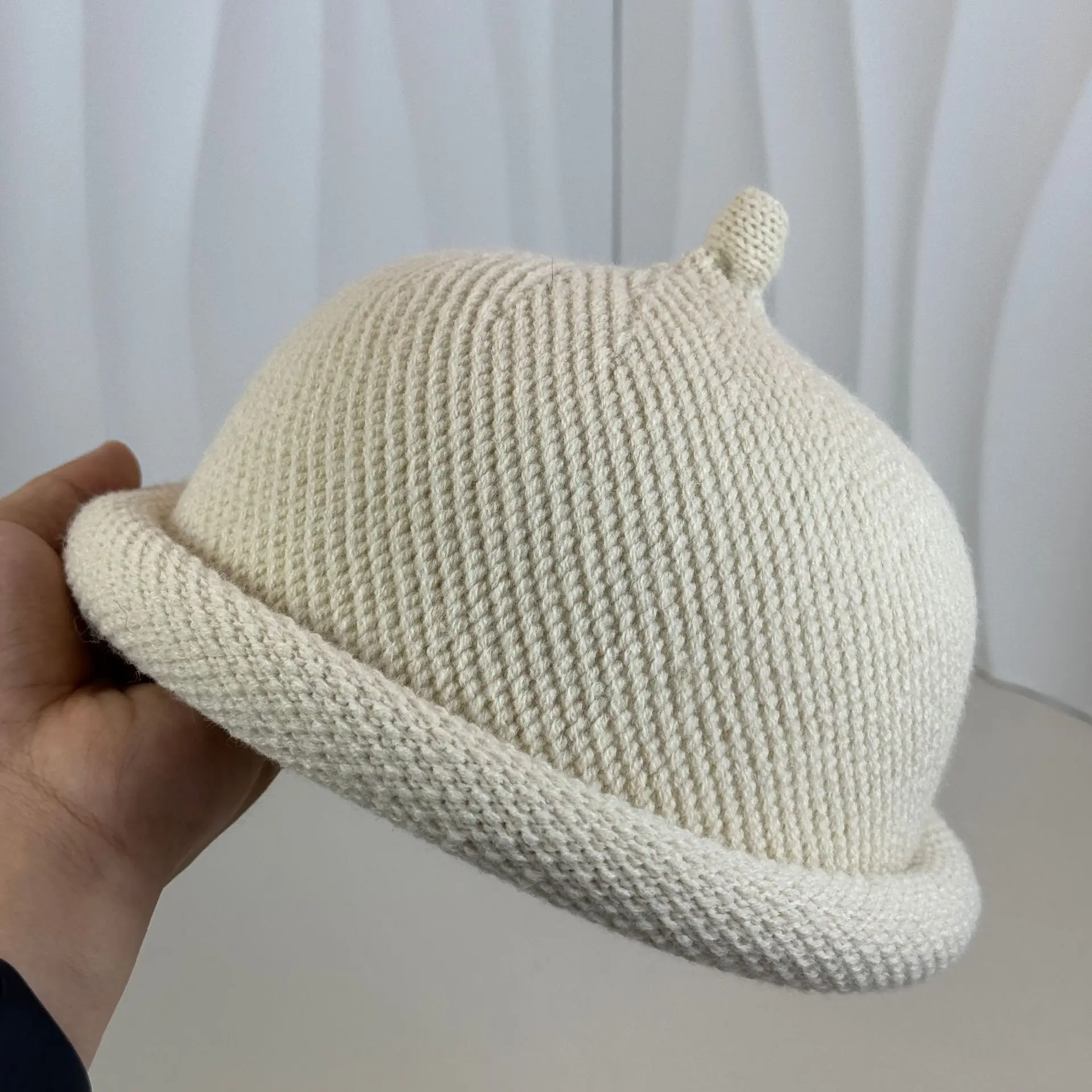 Hochwertige Damen-Loop-Beanies: Warme, dicke Strickmützen für den Winter – Neues, schlichtes Design 2026 in Übergröße – Detail 6