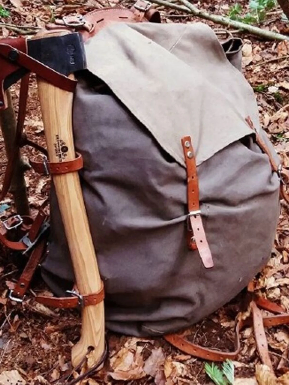 Tailor Brando M39 Swedish Military Backpack S ize 48*36*10Heavy