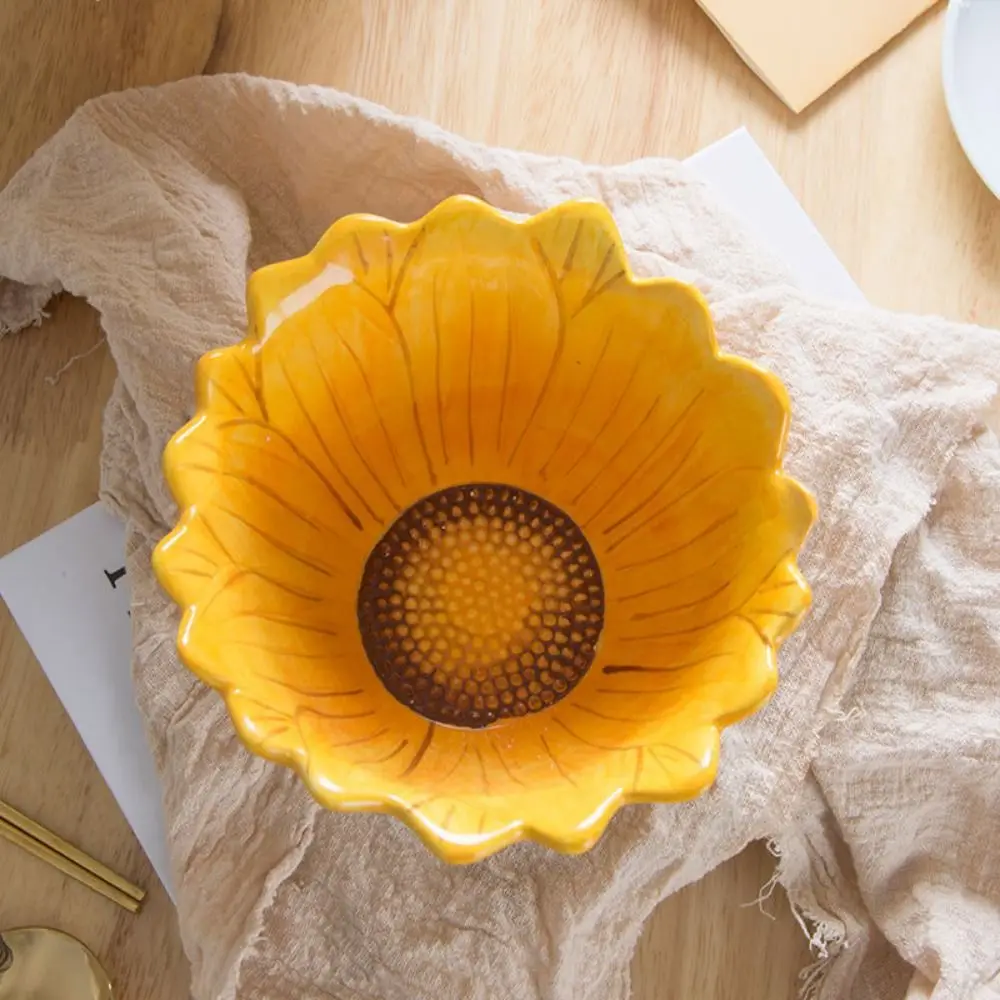 

Sunflower-Shaped Sunflower Bowl Dishwasher Safe Ceramic Porcelain Nut Bowl Irregular Durable Dining Flower Bowl Breakfast