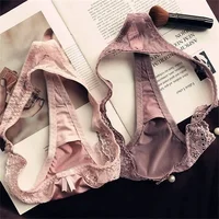 String en dentelle creuse pour femmes, Satin brillant, soie lisse, taille basse, sous-vêtements avec nœud, Lingerie sans couture 6