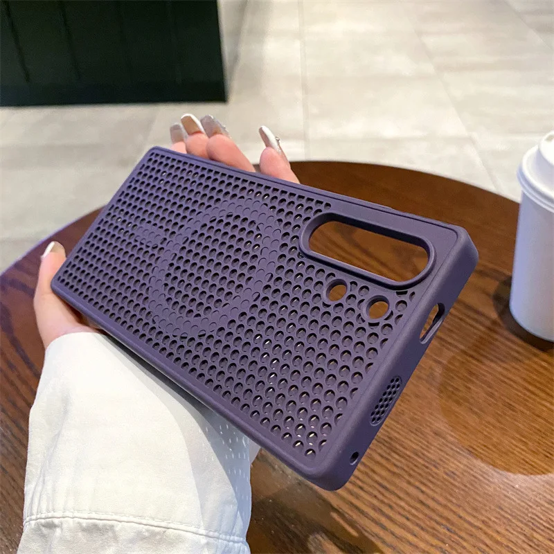 Magnetic Heat Dissipation Mesh Shockproof Soft Bumper Case with Mag-safe Compatibility