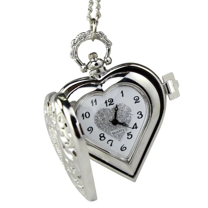 Collana con orologio da tasca con ciondolo in stile medaglione a cuore Vintage 2023 nuovo Design orologi da donna al quarzo orologio da tasca da donna data settimana