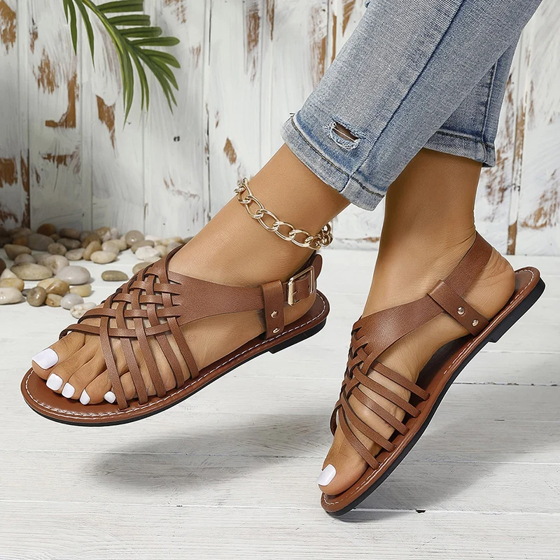 Retro Pu Leather Flat Sandals Women 2025 Summer Buckle Gladiator Sandals Woman Plus Size 43 Lightweight Non Slip Beach Shoes