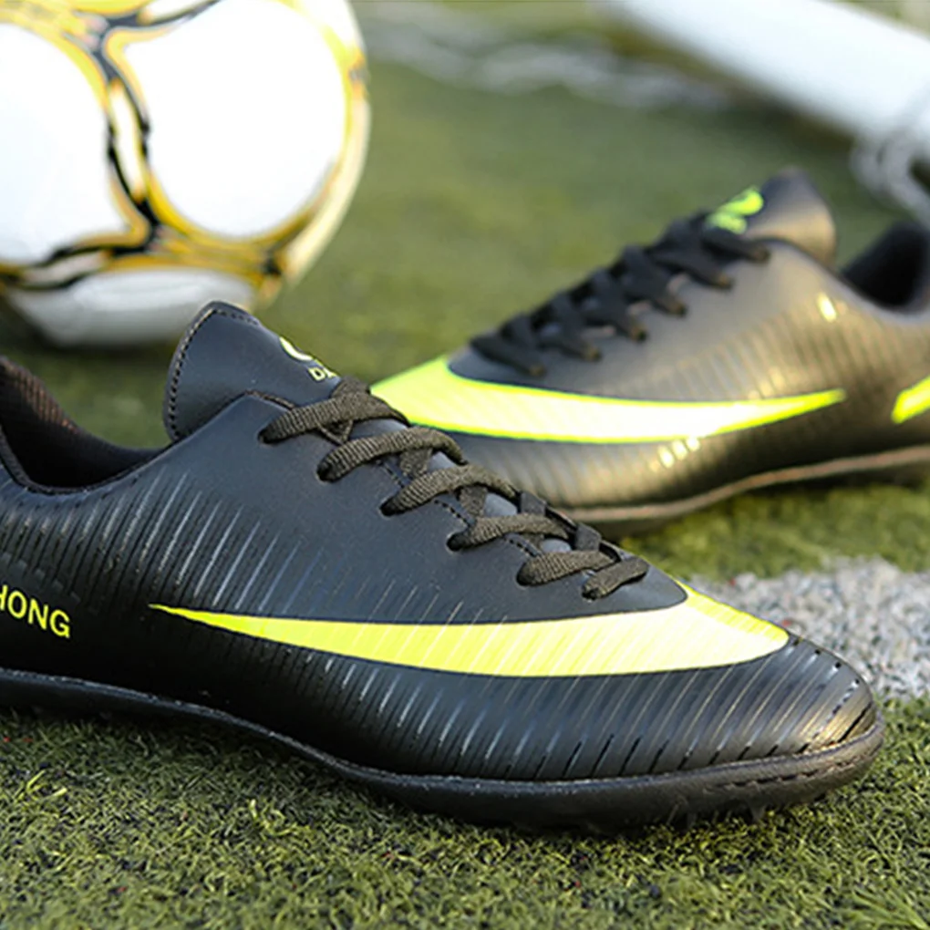 1 Pair Soccer Shoe Football Sneakers Breathable Rubber Washable Convenience Protective Wear-resistance Fine Workmanship