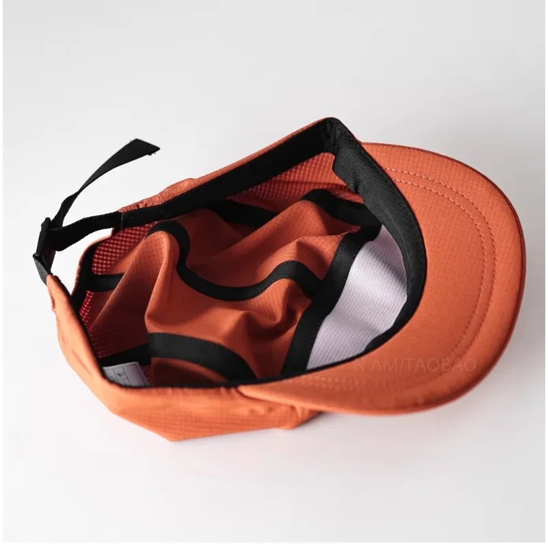 새로운 단색 미세 격자무늬 5패널 빠른 건조 야구 모자 여성용 여름 자외선 차단 다용도 레트로 짧은 챙 남성용 모자