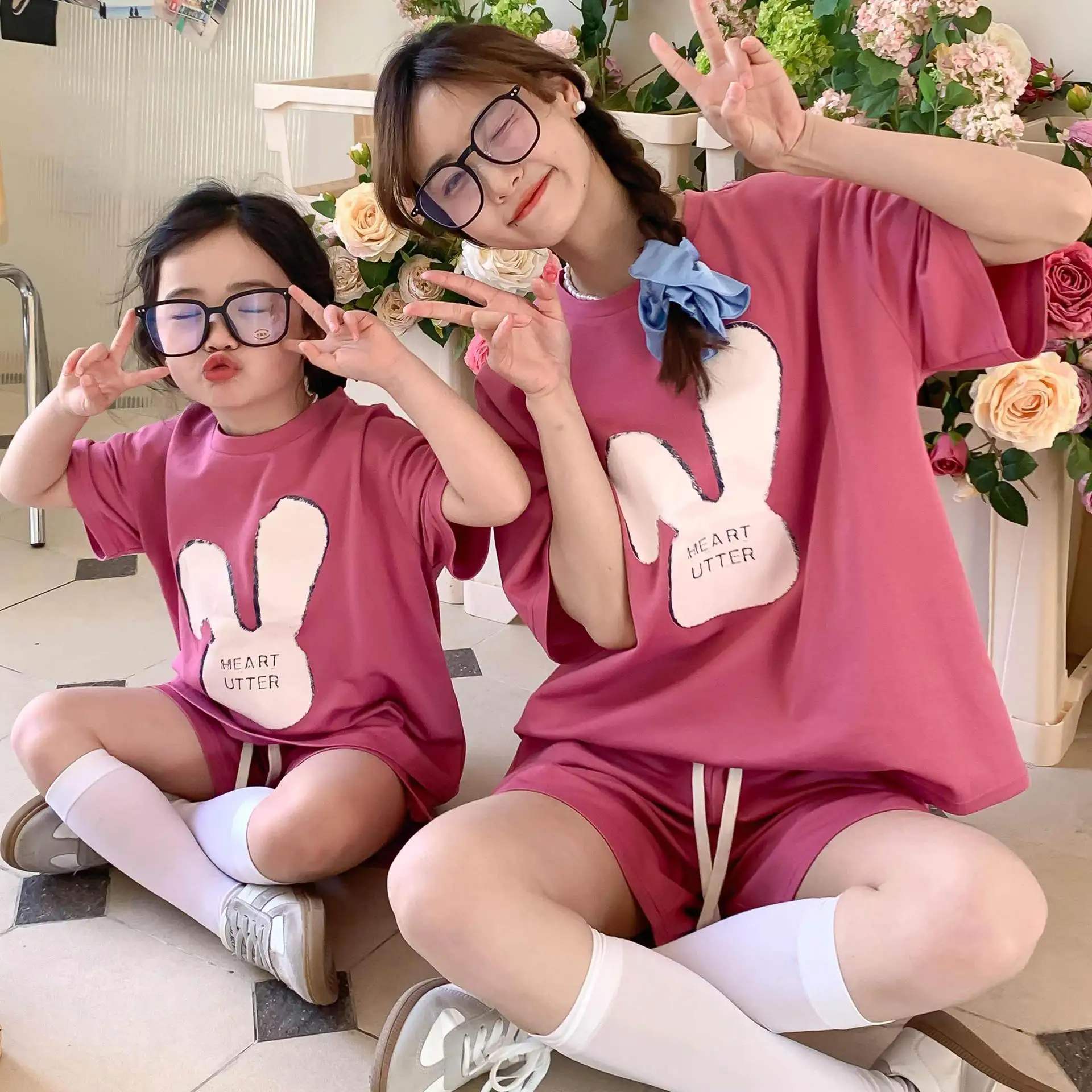

Mommy And Daughter Clothing Sets Korean Fashion Mom Baby Girls Matching Outfits Summer Women's Clothes Children Two Piece Suit