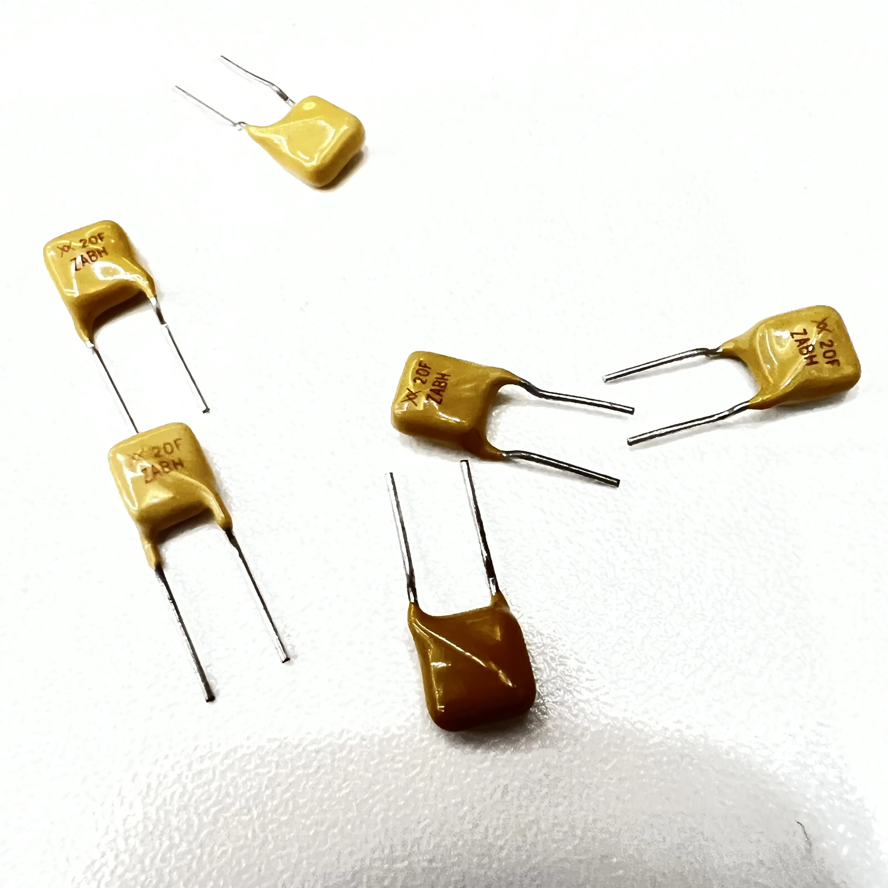 Polymeric PTC Resettable Fuse 60V (250V Int) 120 mA Ih Through Hole Radial, Disc TRF250-120