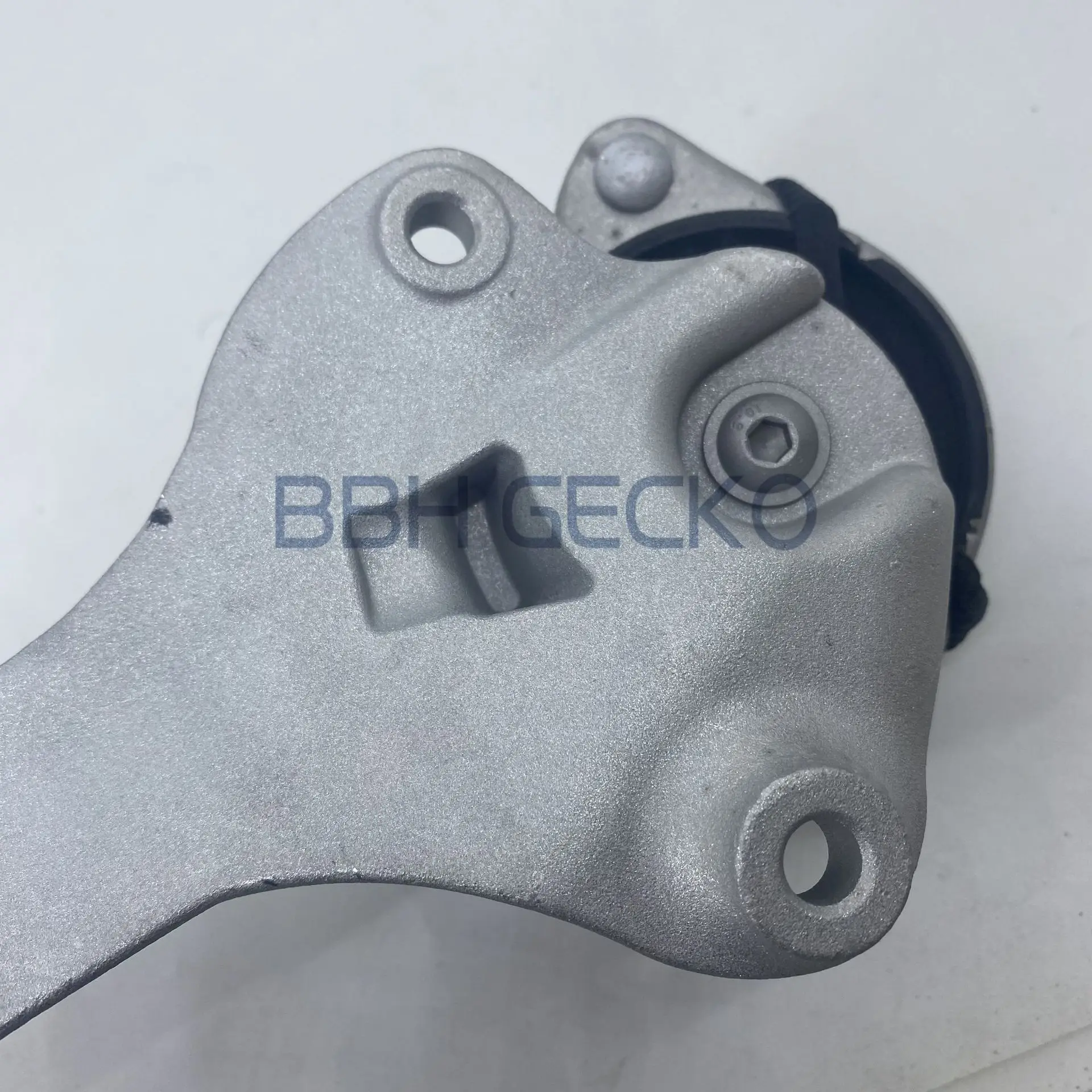 Yao Dong Suitable for Mercedes-Benz W213 gearbox rubber gearbox bracket rubber pad 2132400300 1PCS High Quality