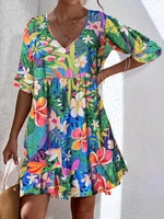 Plus size n women's dress, V-neck, flared short sleeved, loose and comfortable A-line design.