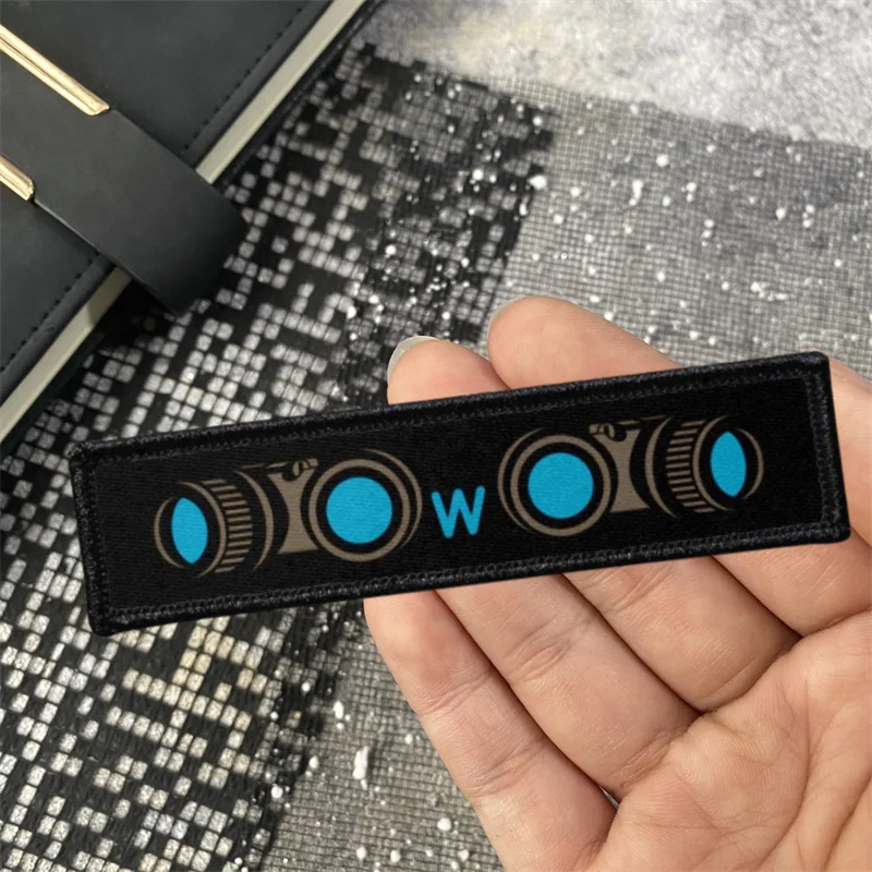 OwO Nachtsichtbrille Anime Manga NVG Lustige Neuheit Moral Abzeichen Patch Taktische Militärische Armbinde Rucksack Haken & Schleife Aufkleber