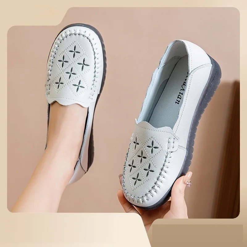 Genuine Leather Ladies Breathable Summer Casual Shoes Women Flats Slip-On Loafers Round Toe Soft Flat Shoes Women's Nurse Shoes