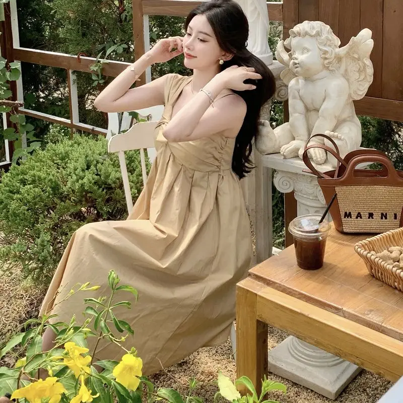 

2023 Spring Summer New French Sweet Slip Dress Womens Design Sense Is Niche Female Clothing Free Shipping
