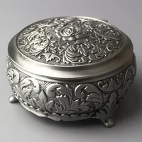 Rosiking Emboss Alloy Metal Music Box Wind Up Castle in the Sky For Frends Girl Christmas and Children Birthday Gift 1